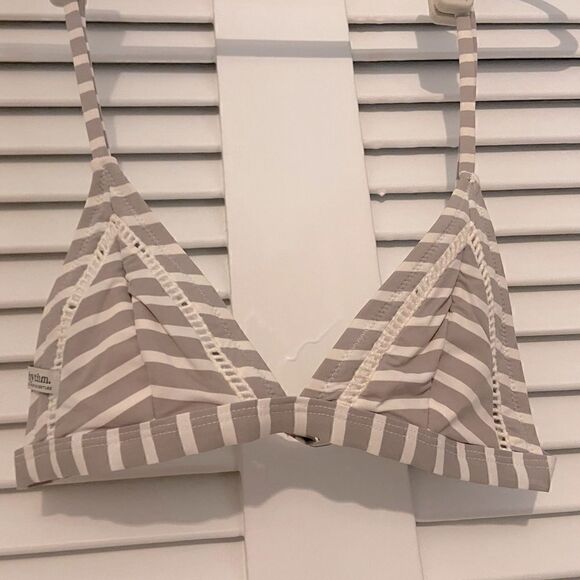 Rhythm Bikini Top - Picture 11 of 12